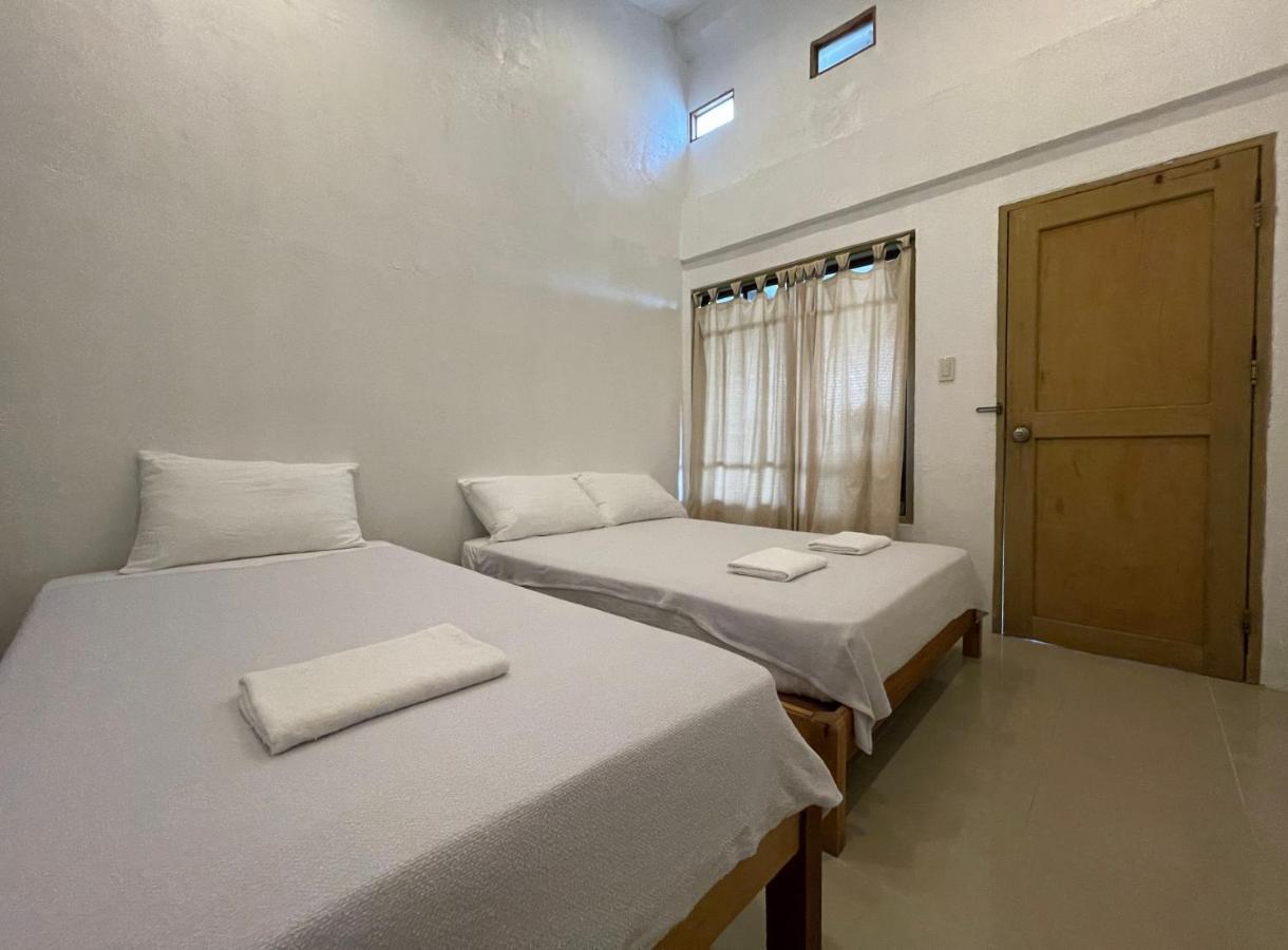 Akkaw Baler Hometel Habitación foto