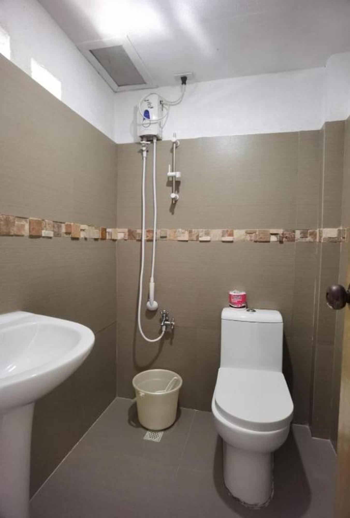 Akkaw Baler Hometel Habitación foto