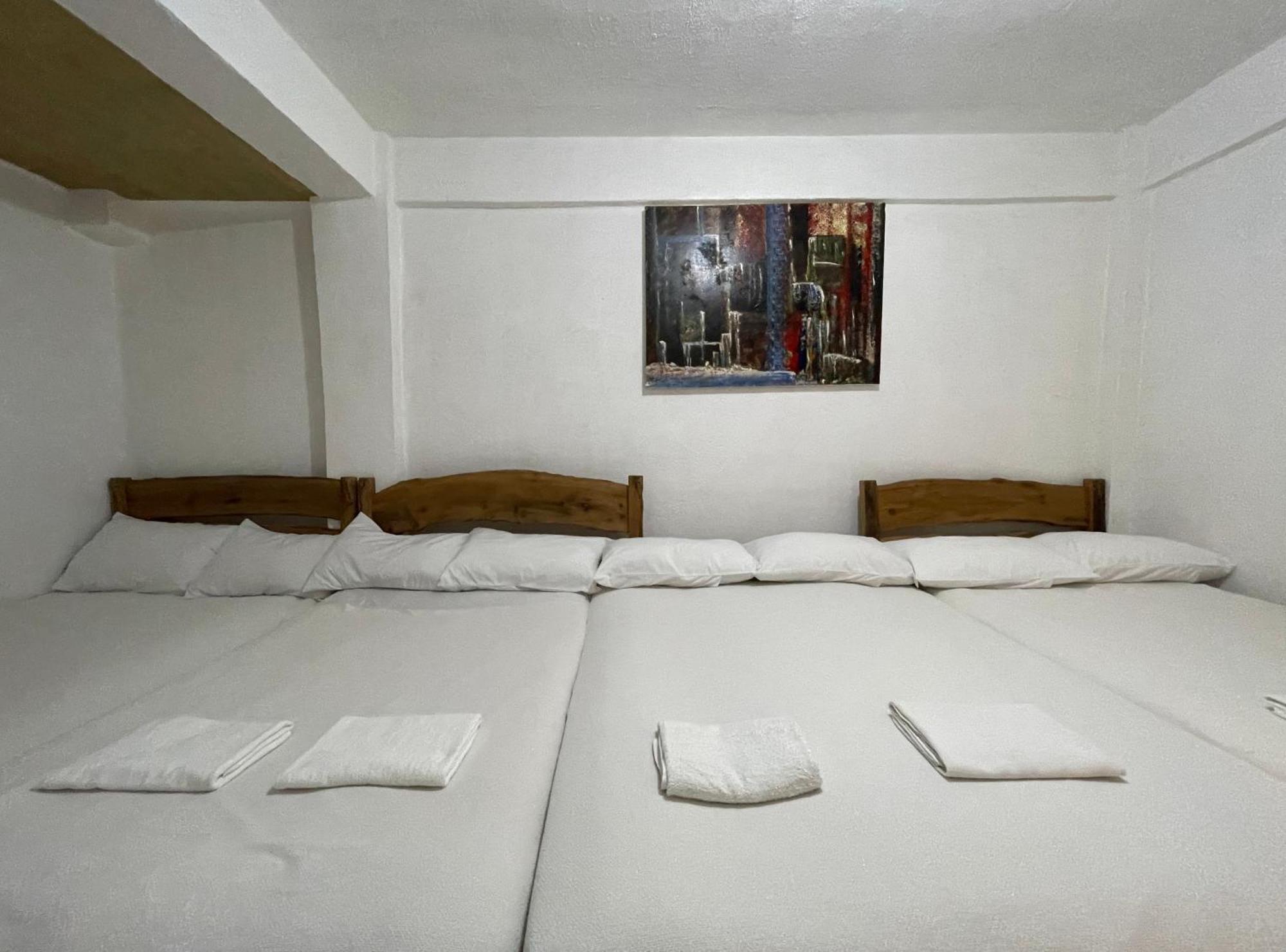 Akkaw Baler Hometel Habitación foto