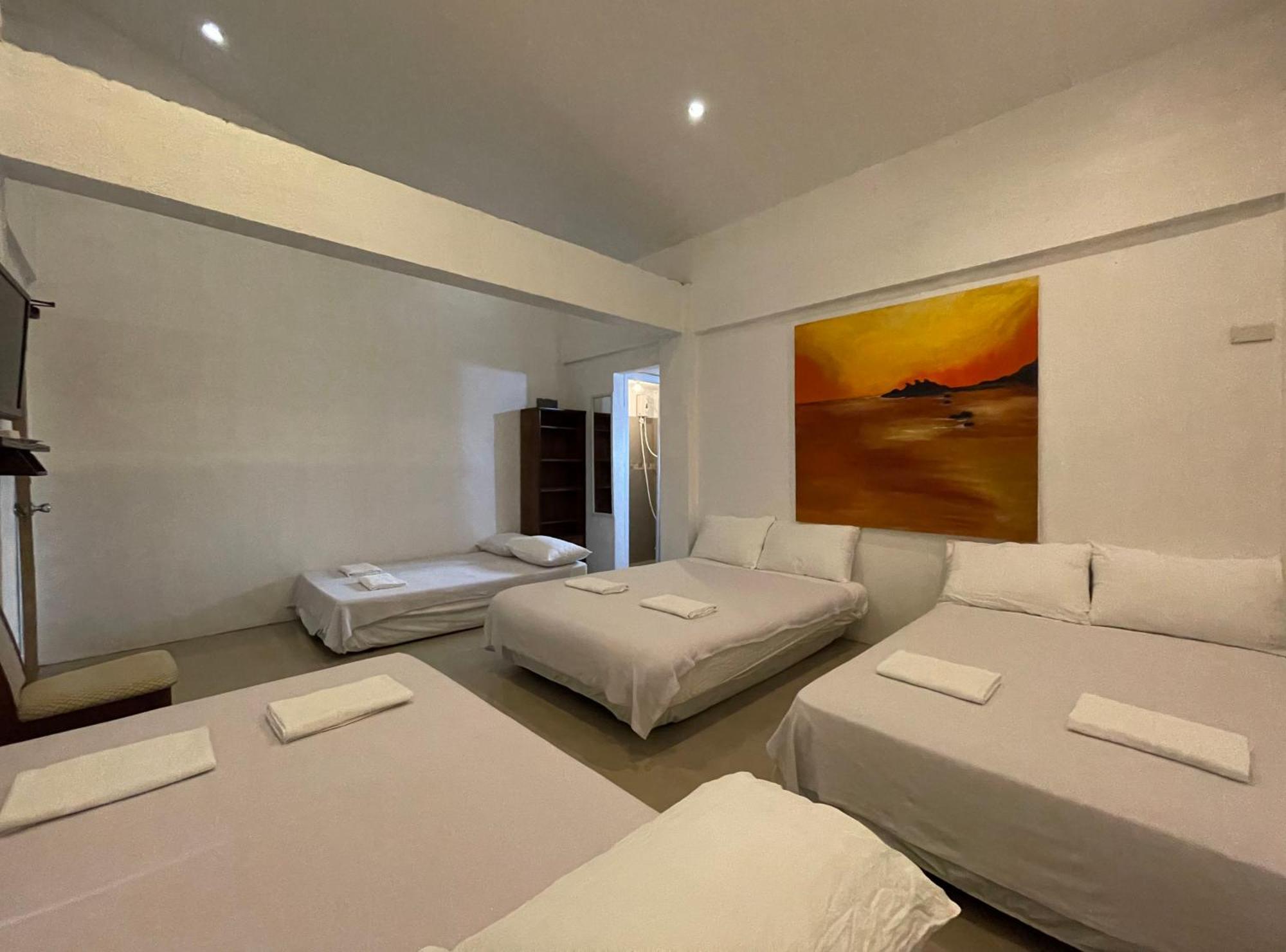 Akkaw Baler Hometel Habitación foto