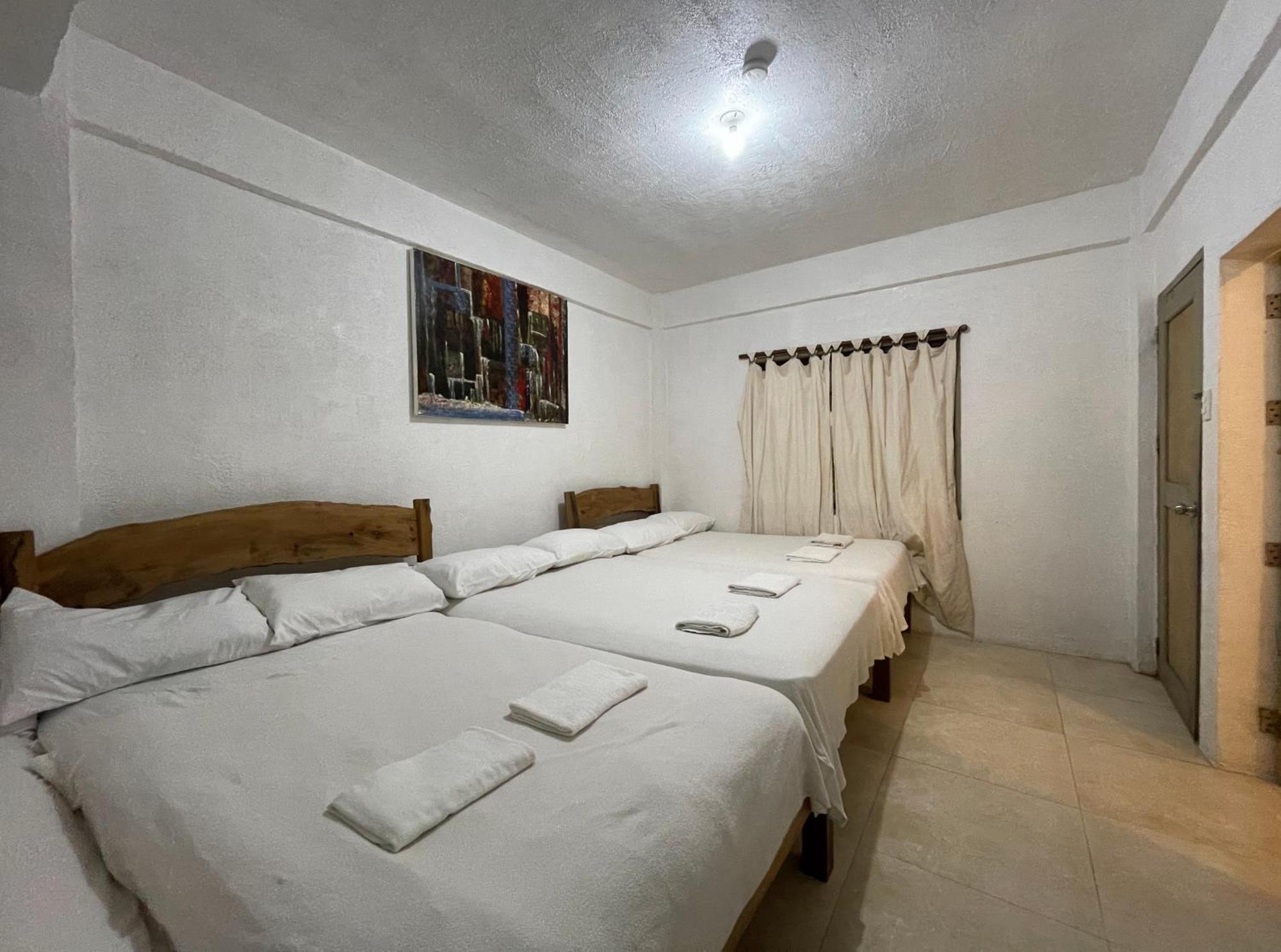 Akkaw Baler Hometel Habitación foto