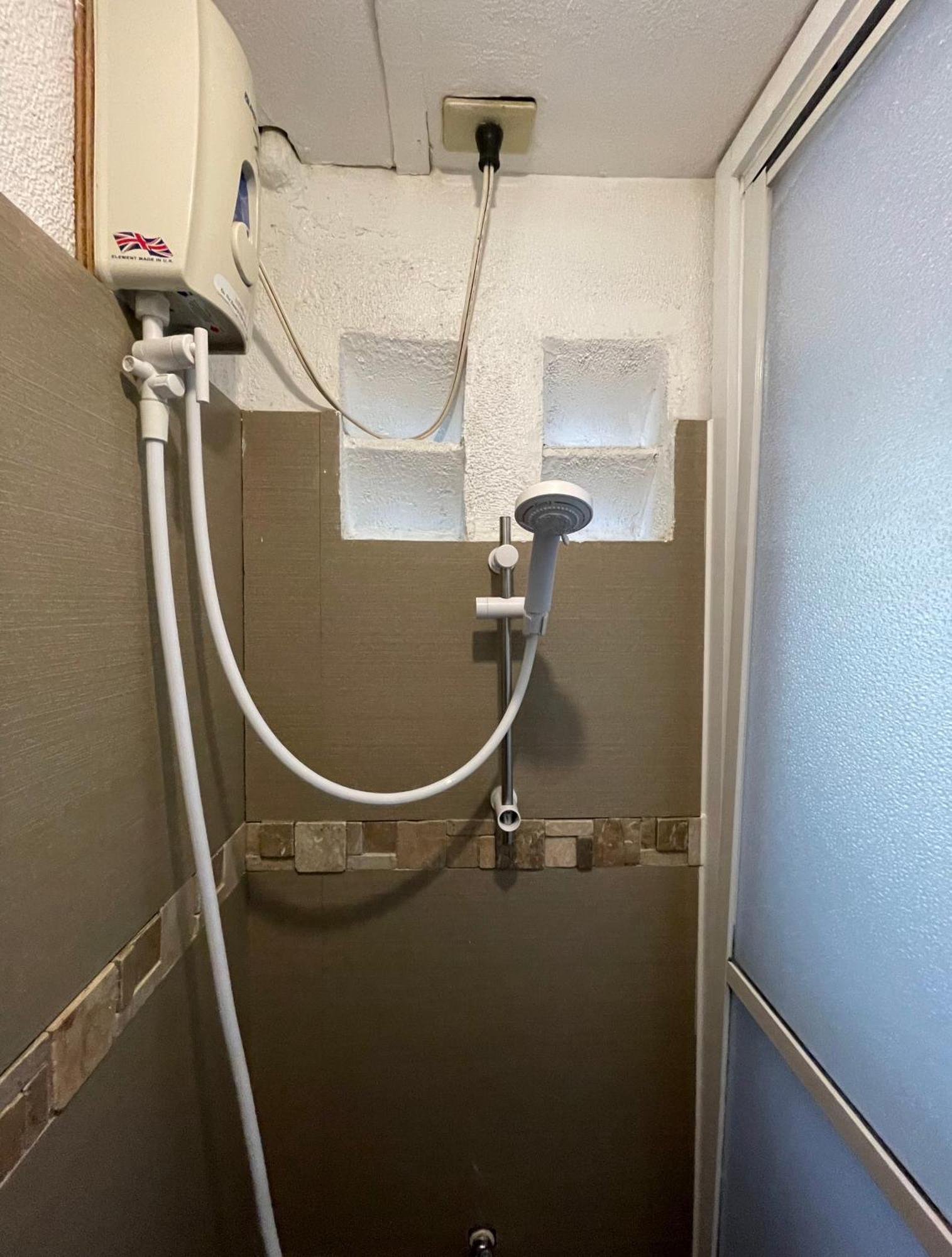 Akkaw Baler Hometel Habitación foto